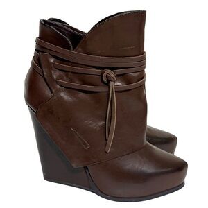 HeartSoul Dark Brown Wedge Ankle Boots - SZ 10